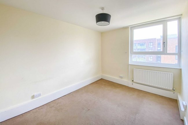 36 Laburnum Court, Laburnum Street, Haggerston, London, E2 8BH 9