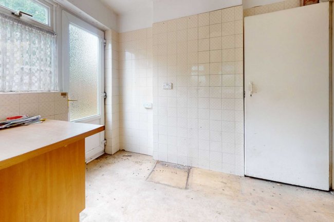 49 Queens Road, Sheen, London, SW14 8PH 2