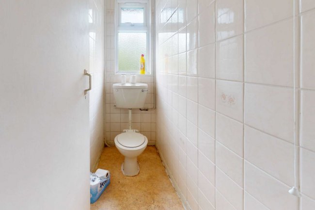 49 Queens Road, Sheen, London, SW14 8PH 2