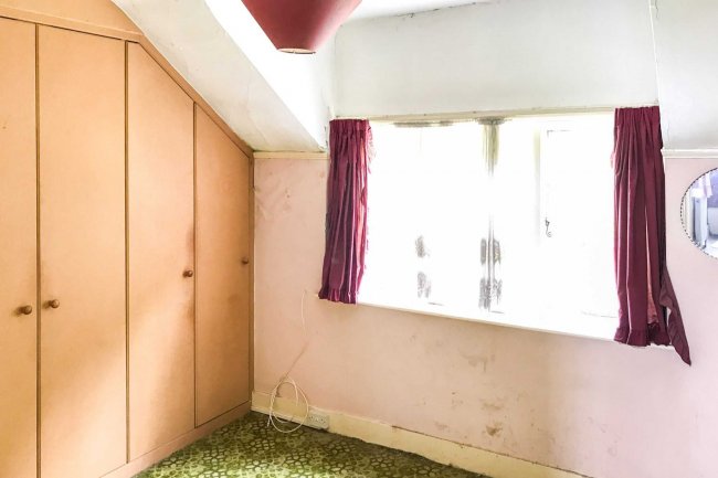 8 The Terrace, Leigh-on-Sea, SS9 2DF 4