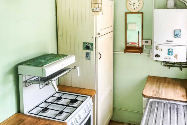 8 The Terrace, Leigh-on-Sea, SS9 2DF 4