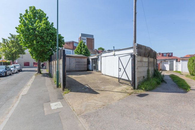 1(b) Merebank Lane, Croydon, CR0 4NP 7