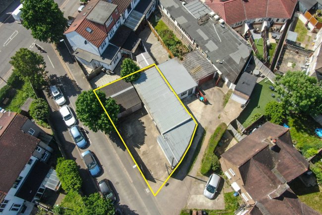 1(b) Merebank Lane, Croydon, CR0 4NP 7