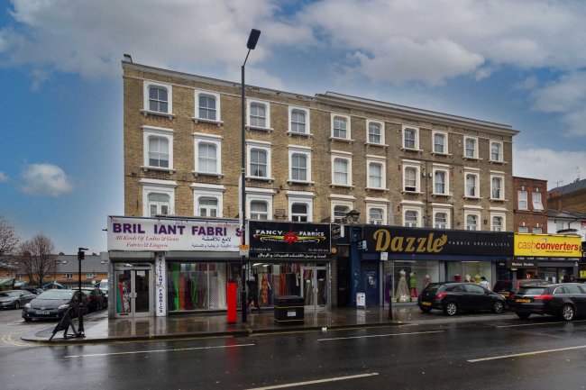Flat 4, 41 Goldhawk Road, Shepherd's Bush, London, W12 8QP 1