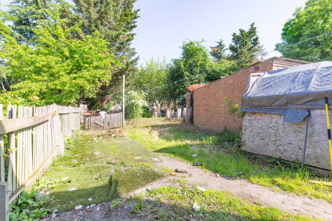 231 Seely Road, Tooting, London, SW17 9RA 5