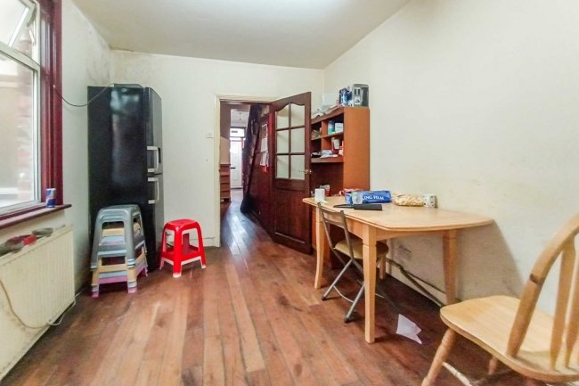 31 Shortlands Road, Leyton, London, E10 7AH 6