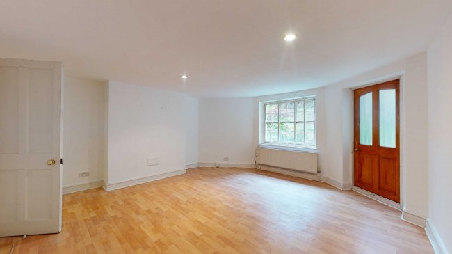 Flat A, 111 St Georges Road, Lambeth, London, SE1 6HY 9