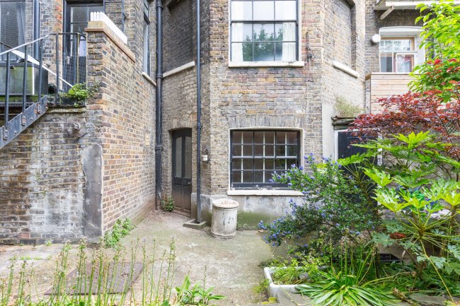 Flat A, 111 St Georges Road, Lambeth, London, SE1 6HY 9