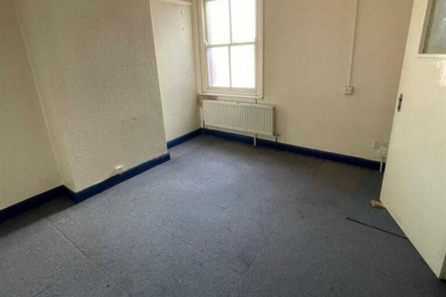 351 Pontefract Road, Lundwood, Barnsley, South Yorkshire S71 5HS 2