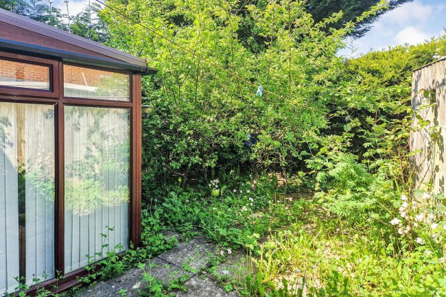 57 Stanks Drive, Leeds, West Yorkshire, LS14 5QB 2