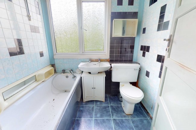 62 Marion Crescent, Orpington, Kent, BR5 2HD 2