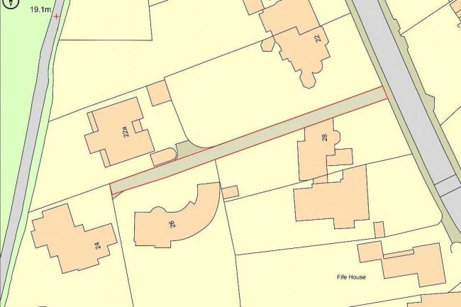 (Freehold Roadway) Fife Road, East Sheen, London SW14 7EL 6