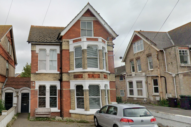 Flat 7, 14 Glendinning Avenue, Weymouth, DT4 7QF 2