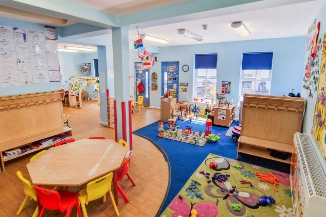 42 Ashford Road, Eastbourne, BN21 3TB 6