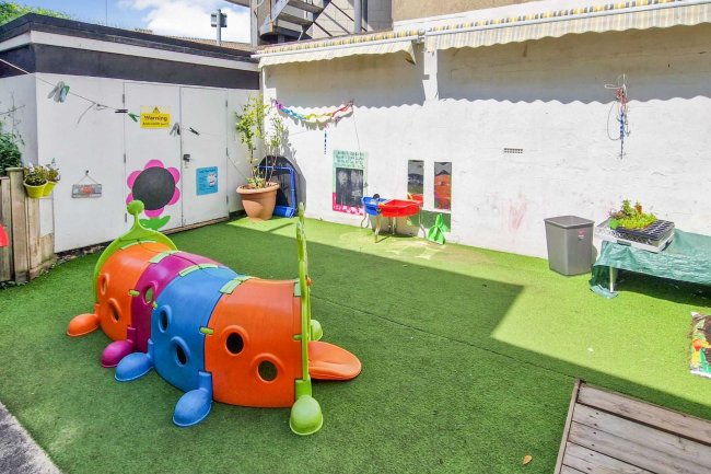 42 Ashford Road, Eastbourne, BN21 3TB 6