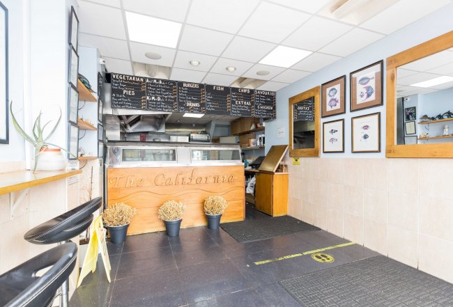 43 Station Road, Sutton, SM2 6DF 1