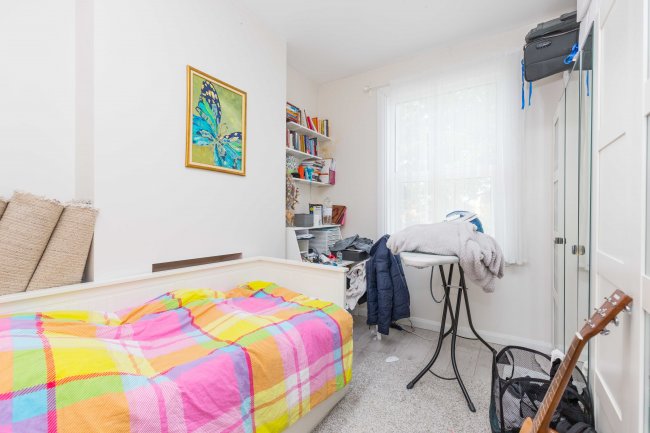 43 Station Road, Sutton, SM2 6DF 1