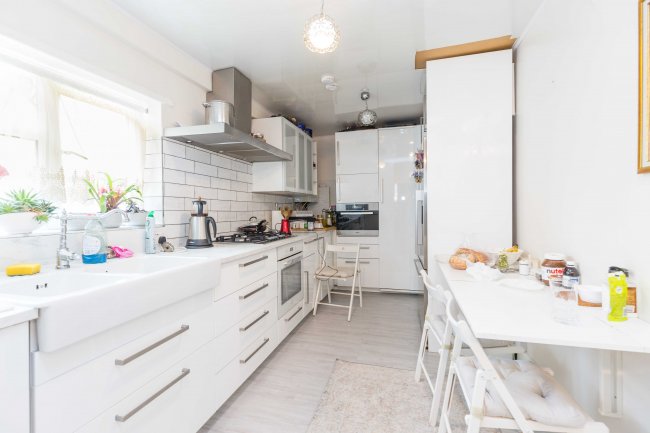 43 Station Road, Sutton, SM2 6DF 1