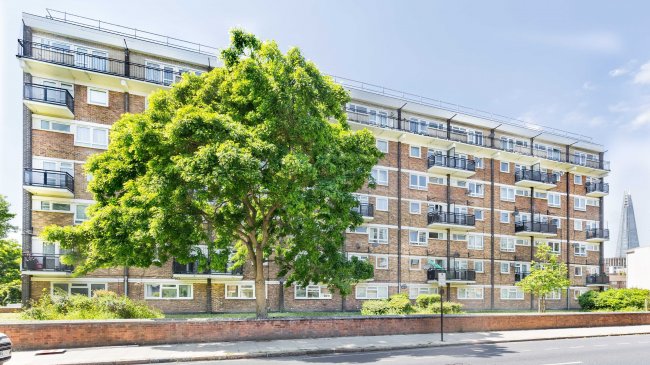 Flat 69 St. Vincent House, St. Saviours Estate, Bermondsey, London, SE1 3EB 5