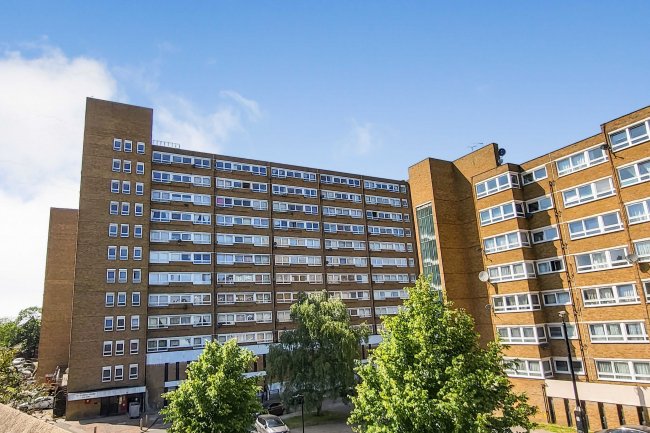 37 Saint Domingo House, 2 Leda Road , London , SE18 5QW 5