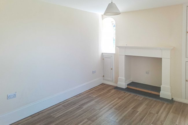 33/35 Loscombe Road, Four Lanes, Redruth, Cornwall, TR16 6QA 6