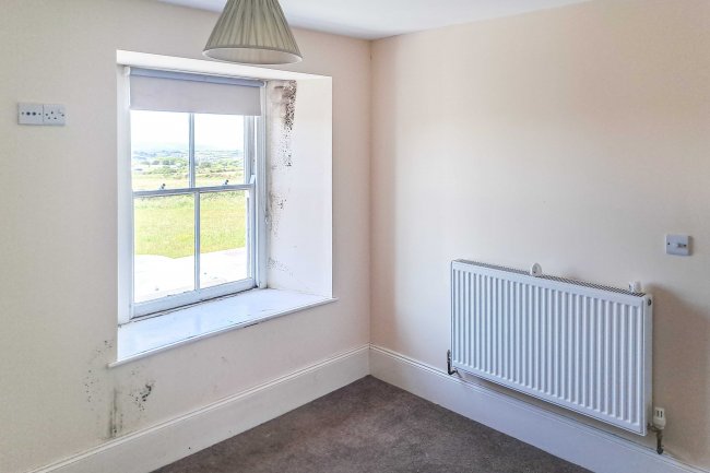 33/35 Loscombe Road, Four Lanes, Redruth, Cornwall, TR16 6QA 6