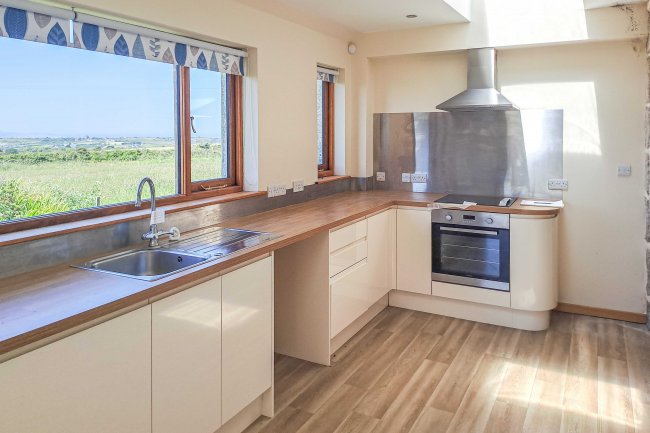 33/35 Loscombe Road, Four Lanes, Redruth, Cornwall, TR16 6QA 6