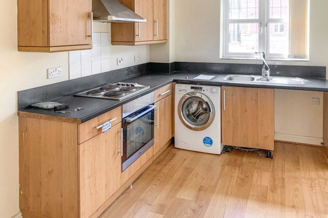 4 Birch House, 27 Alder Carr Close, Greenlands, Redditch, B98 7PF 8