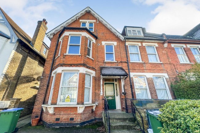 81e Southwood Road, Eltham, London SE9 3QF 7