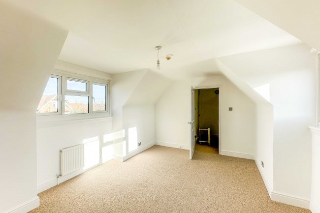 81e Southwood Road, Eltham, London SE9 3QF 7