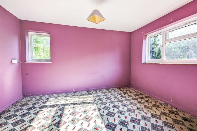 27 St Nicholas Road, Lavant, Chichester, PO18 0BU 10