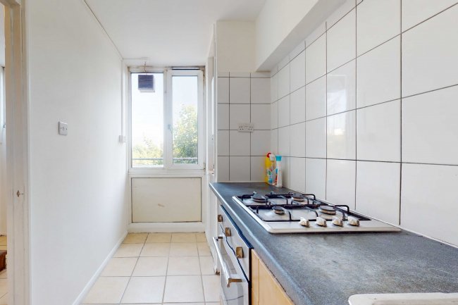 25 Barringer Square, Tooting, London, SW17 8ED 7