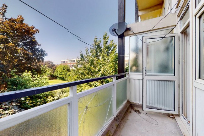 25 Barringer Square, Tooting, London, SW17 8ED 7