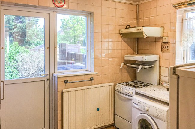 31 Colyer Close, Eltham, London, SE9 3QG 2