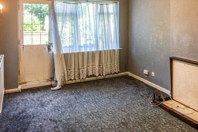 31 Colyer Close, Eltham, London, SE9 3QG 2