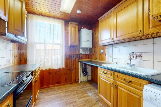 172A & 172B Osborne Road, Forest Gate, London E7 0PR 7