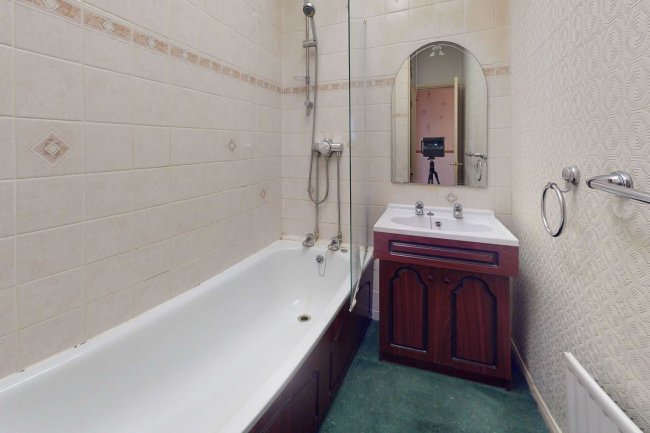 172A & 172B Osborne Road, Forest Gate, London E7 0PR 7