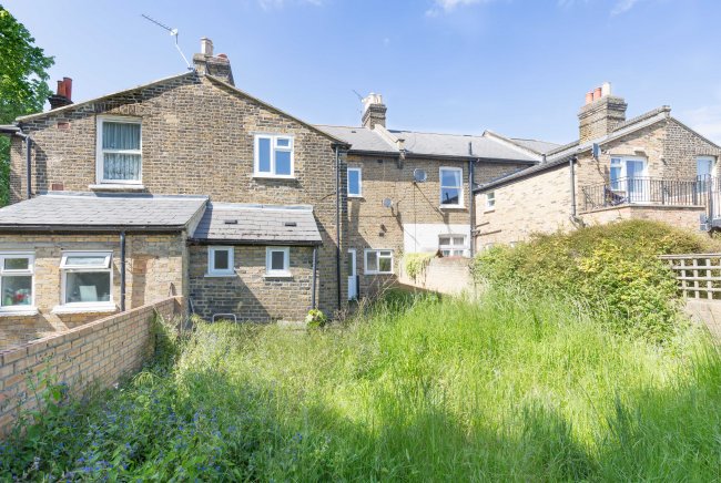 172A & 172B Osborne Road, Forest Gate, London E7 0PR 7