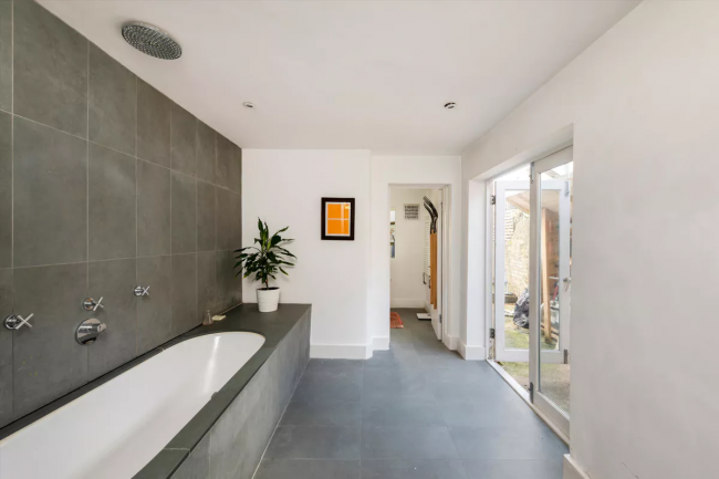 44 Droop Street, London, W10 4DH 4