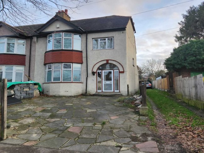 2 Wickham Road, Croydon, CR0 8BA 4