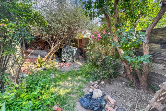 53 Suffolk Street, Forest Gate, London, E7 0HF 4