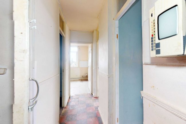 Flat 40 Busbridge House, Brabazon Street, Poplar, London, E14 6LA 9