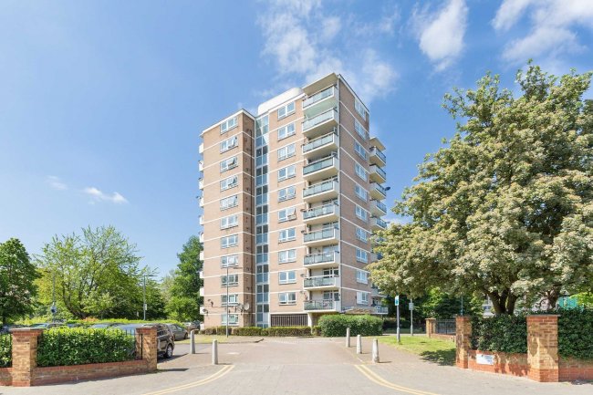 Flat 40 Busbridge House, Brabazon Street, Poplar, London, E14 6LA 9