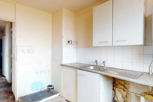 Flat 40 Busbridge House, Brabazon Street, Poplar, London, E14 6LA 9