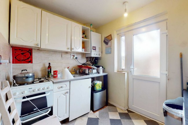 172 Rush Green Road, Romford, RM7 0JU 3