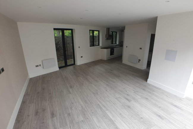 104 South Birkbeck Road, Leytonstone, London E11 4JH 10