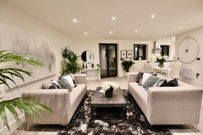 104 South Birkbeck Road, Leytonstone, London E11 4JH 10