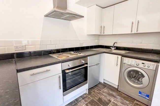 132b Pinner Road, Northwood, Middlesex, HA6 1BP 5