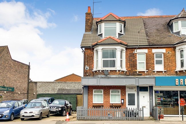 132b Pinner Road, Northwood, Middlesex, HA6 1BP 5