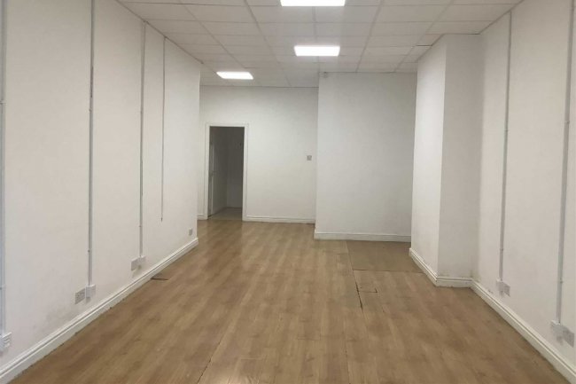 11 Stand Lane, Manchester, M26 1NW 3